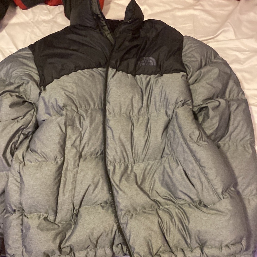 Authentic Men’s 1996 Retro Nuptse North Face Jacket Size XL perfect Condition